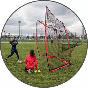 野球とソフトボールのバックストップネット